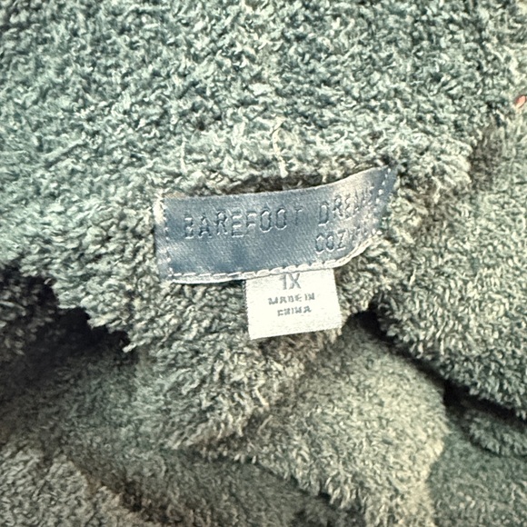 Barefoot Dreams teal Green Cozy Cardigan. - Picture 4 of 5